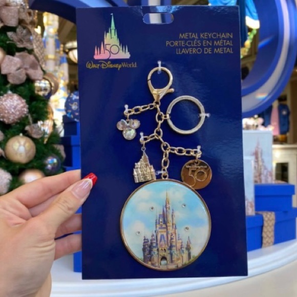 Disney Accessories - DISNEY BAG CHARM 50th Anniversary Coin
Cinderella Castle Minnie BAG CHARM & Keys